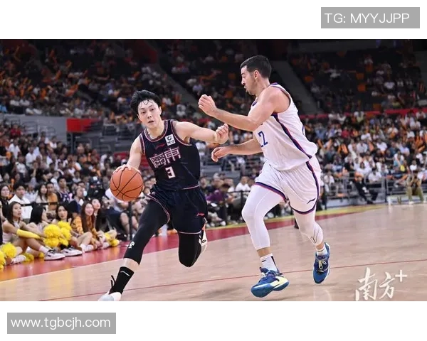 广东男篮明星扣篮震撼全场 粤澳男篮精彩五佳球盘点 广东男篮明星扣篮震撼全场 粤澳男篮精彩五佳球盘点